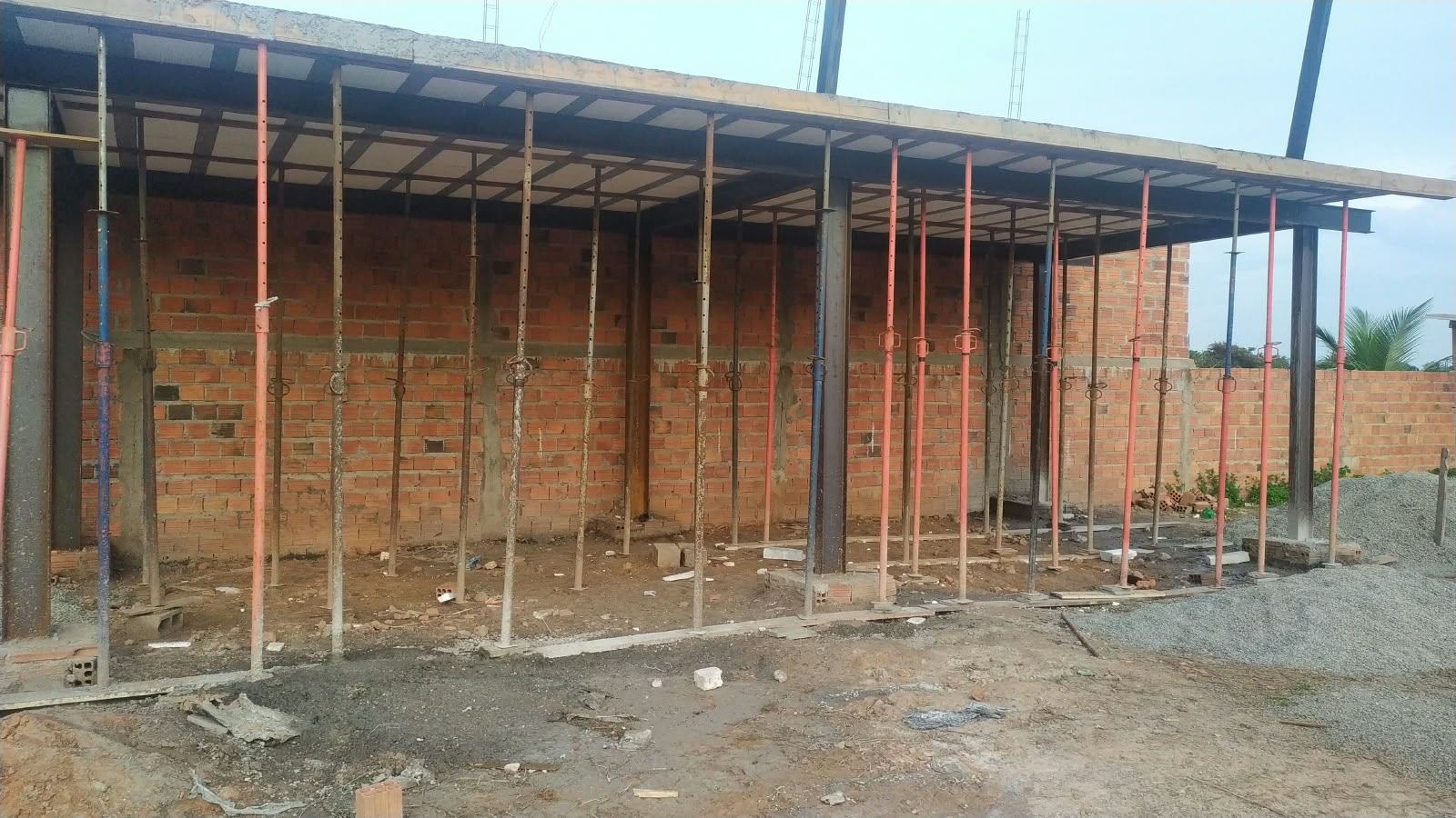 Foto histórica da construção da Arena Zero 7